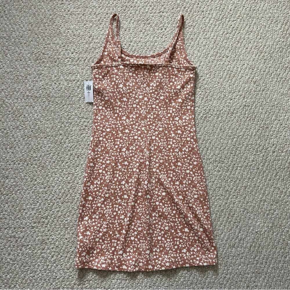 Old Navy Fitted Rib-Knit Cami Mini Dress in Floral Tan Size Small Petite - Picture 5 of 7